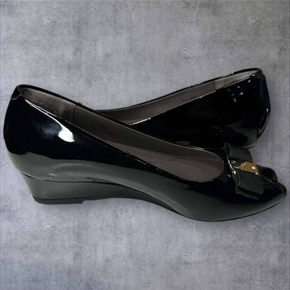 SAS AVA ITALIAN LEATHER Black Patent Leather Peep-toe 1.5